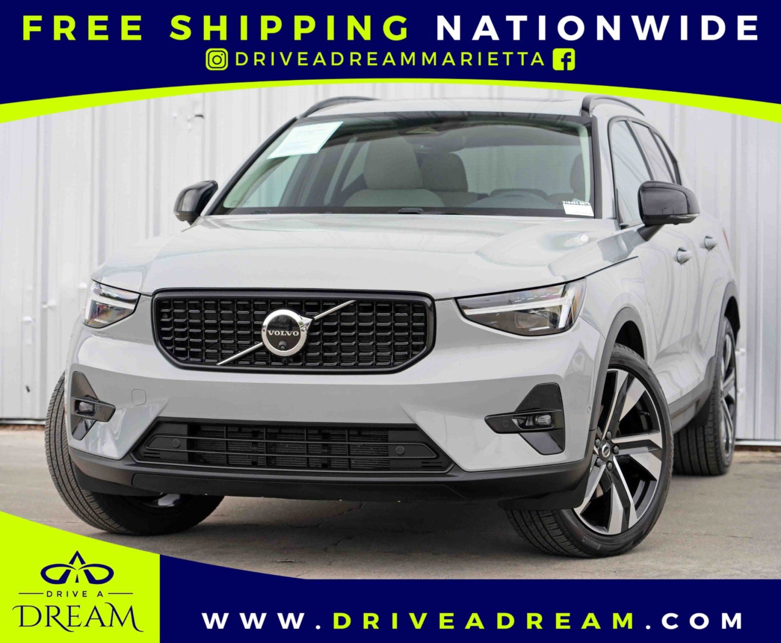 Used 2024 Volvo XC40 B5 Ultimate w/ Protection Package Premier image 1