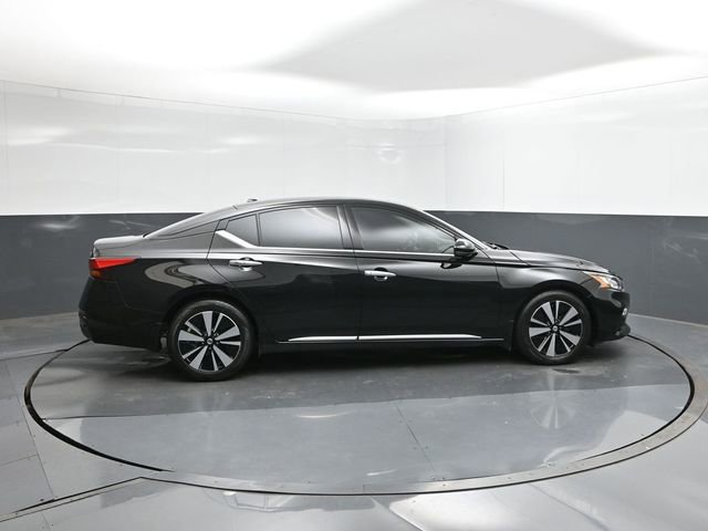Used 2019 Nissan Altima 2.5 SL FWD image 11