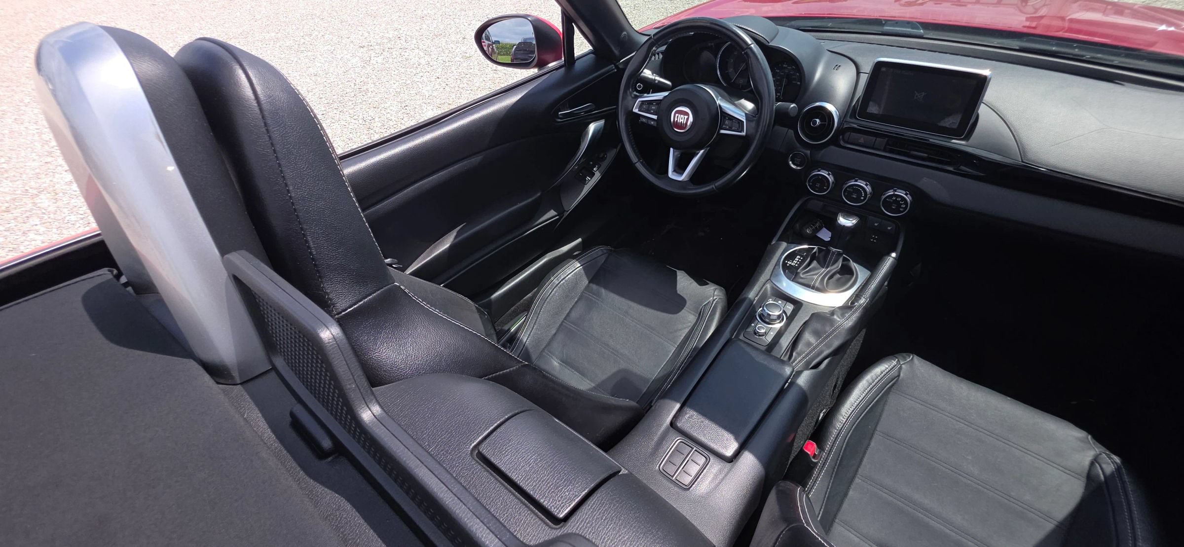 Used 2017 FIAT 124 Spider Lusso RWD image 12