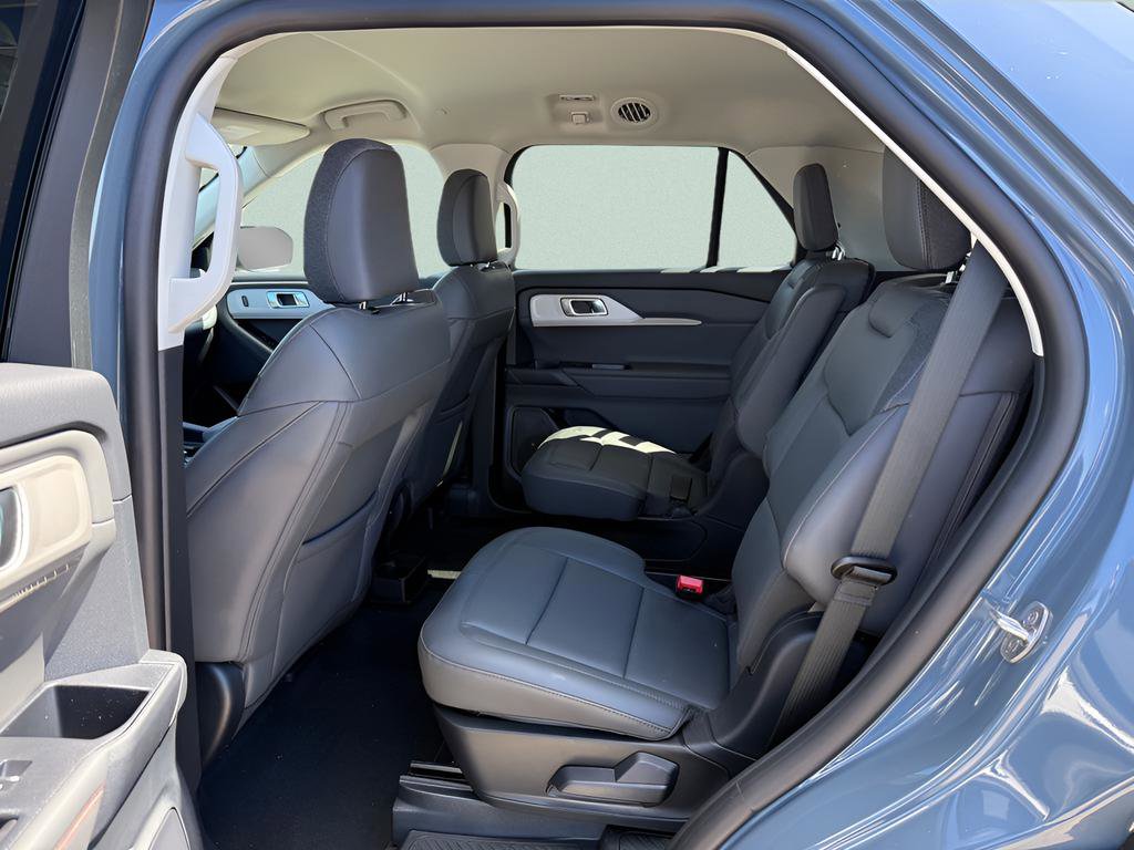 New 2026 Ford Explorer Active AWD/4WD image 5