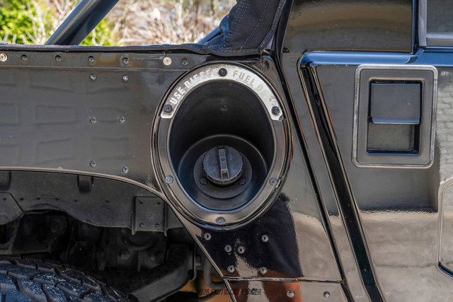 Used 1996 HUMMER H1 4-Door Open Top image 90