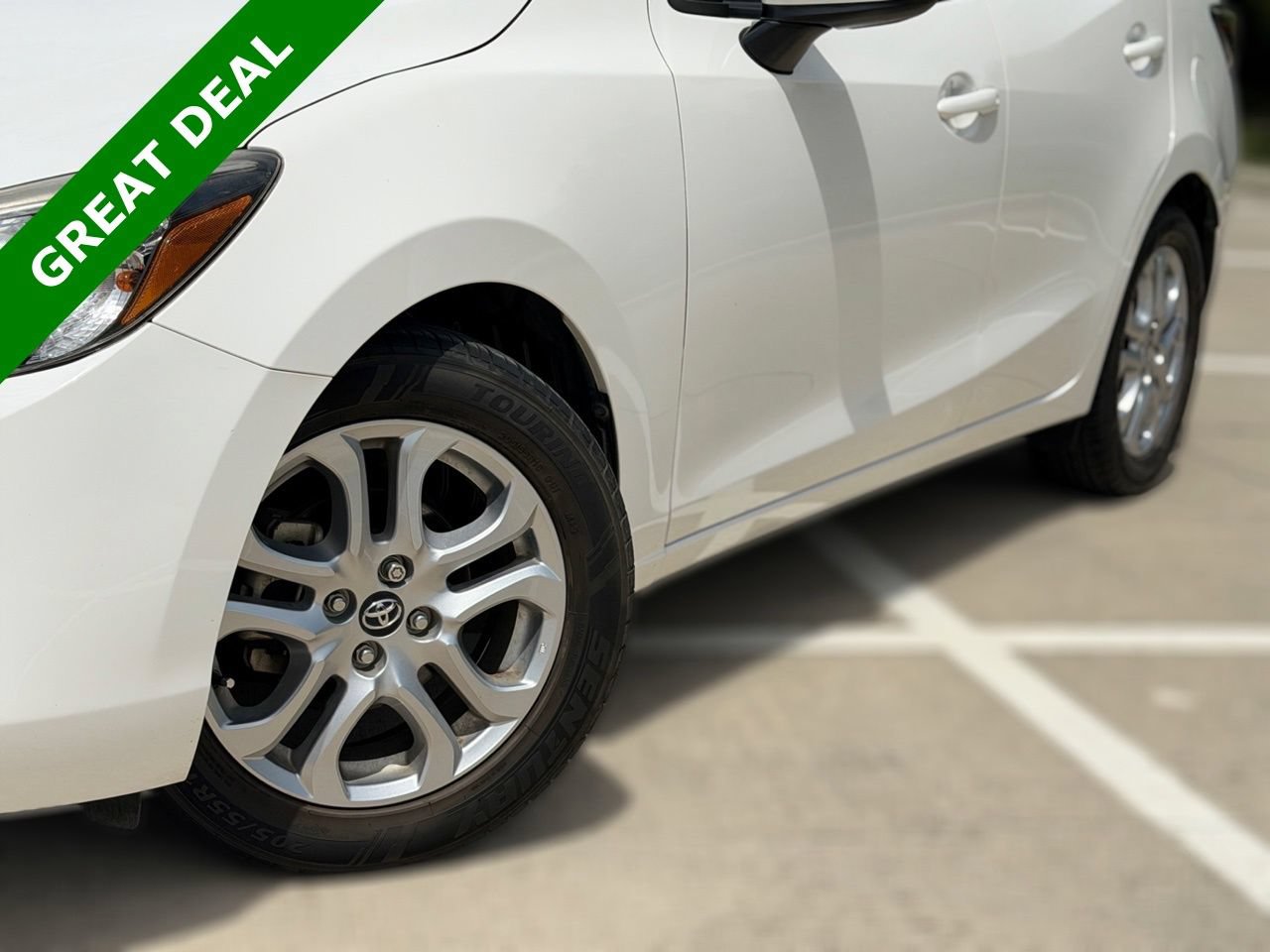 Used 2018 Toyota Yaris iA FWD image 7