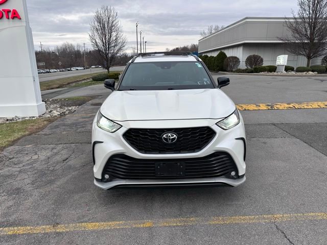 Used 2022 Toyota Highlander XSE image 8