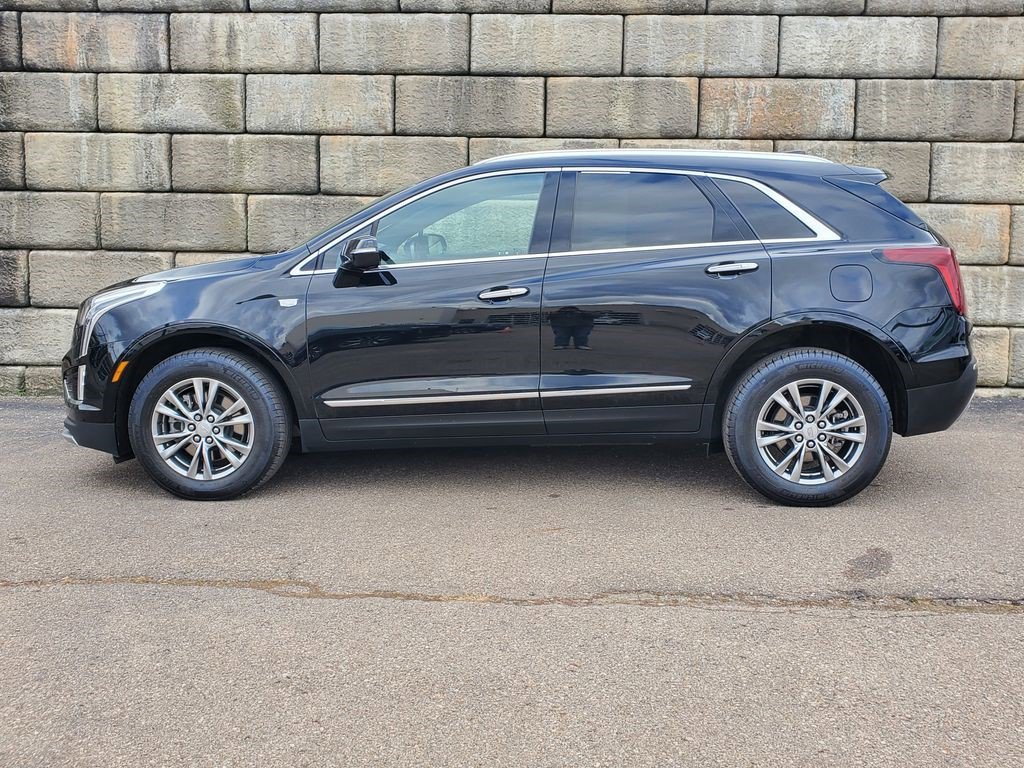 Certified 2022 Cadillac XT5 Premium Luxury image 2