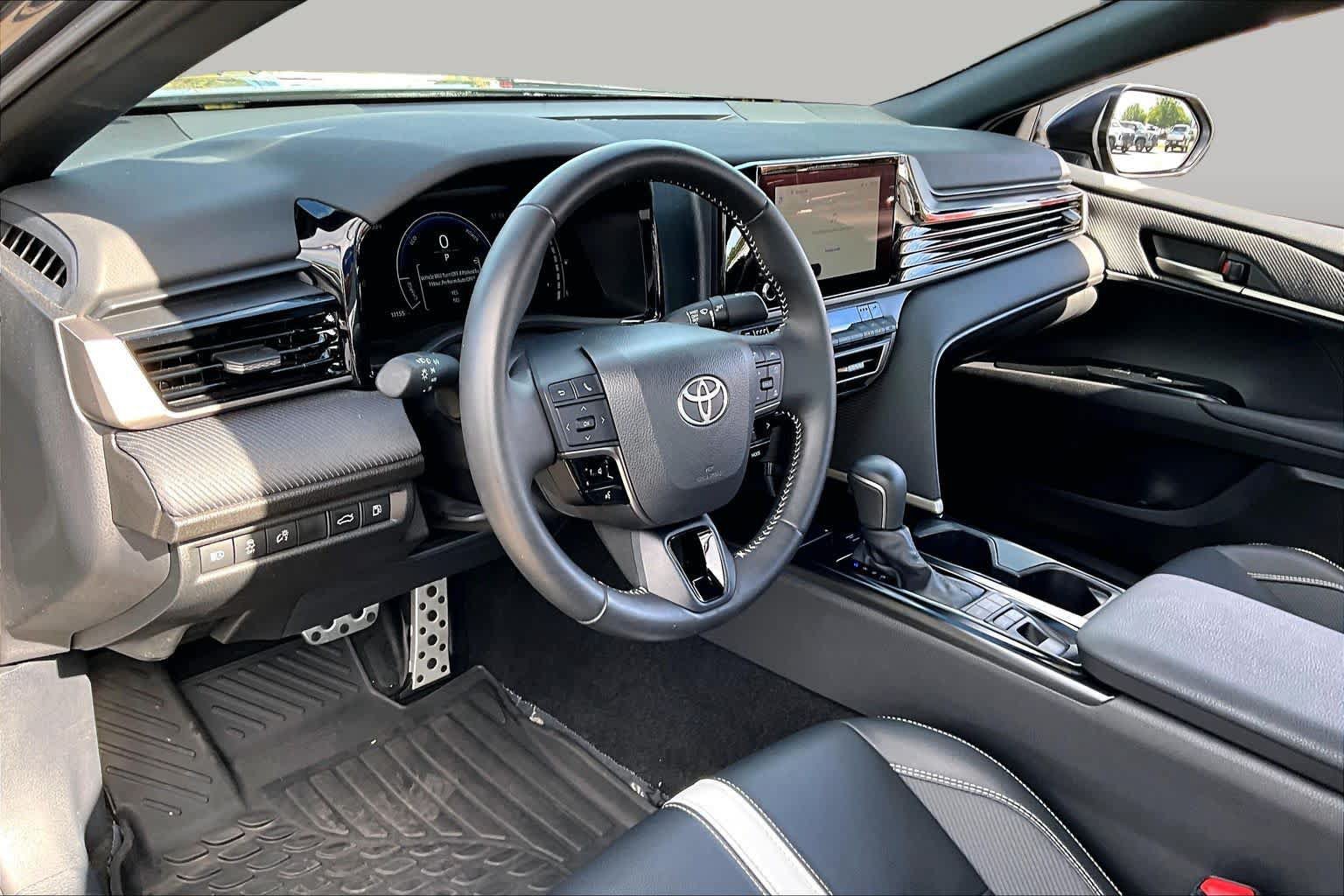 Certified 2025 Toyota Camry SE w/ Convenience Package FWD image 17