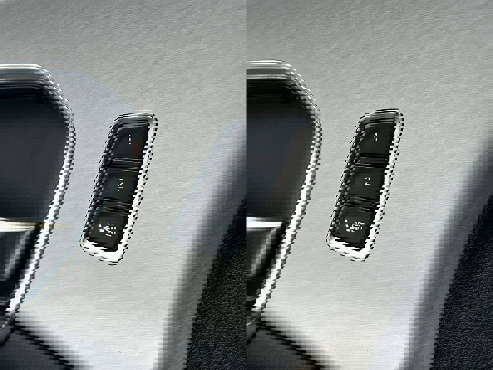 Certified 2025 Acura RDX SH-AWD w/ Technology Package image 31