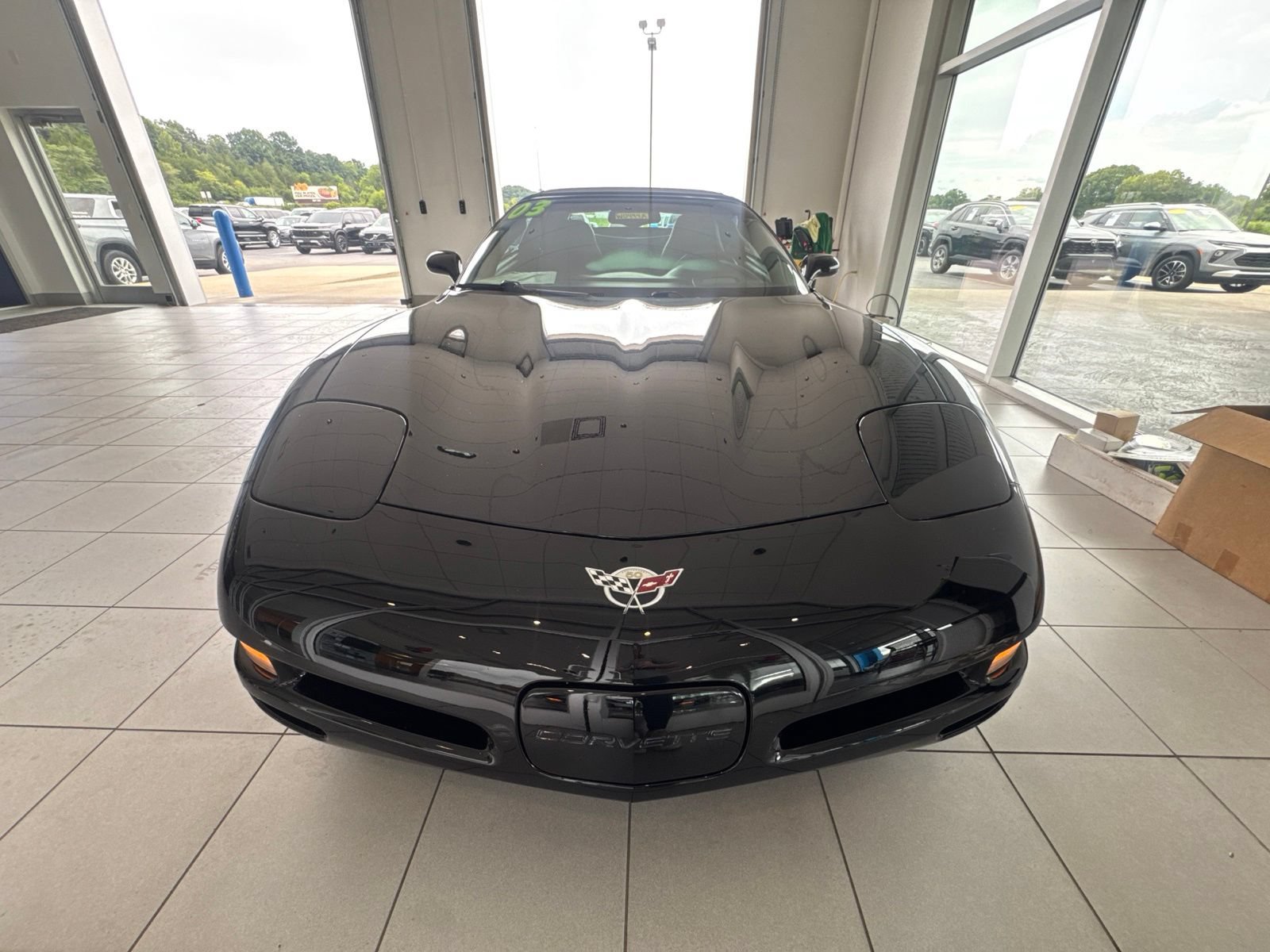 Used 2003 Chevrolet Corvette Convertible w/ Preferred Equipment Group1 RWD image 2
