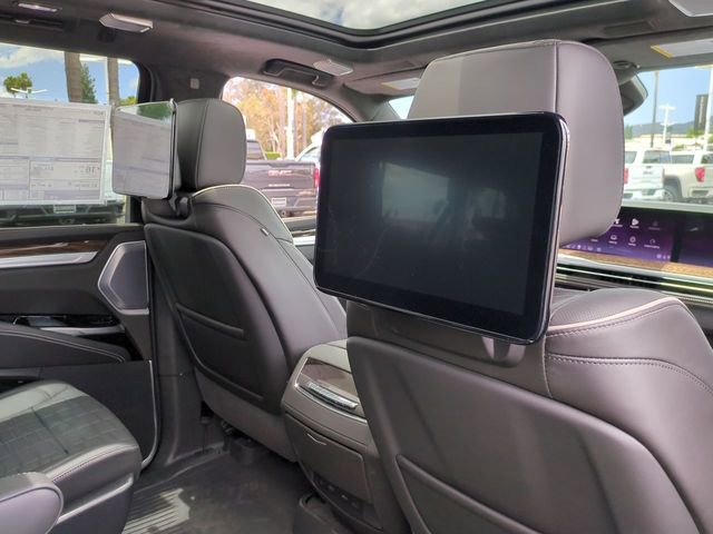 New 2026 Cadillac Escalade ESV Platinum Sport w/ LPO, Floor Liner Package AWD/4WD image 35