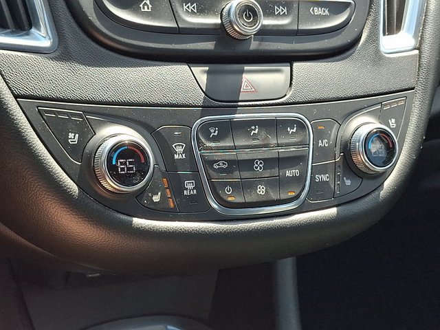 Used 2019 Chevrolet Malibu Premier w/ Sun and Wheel Package FWD image 21