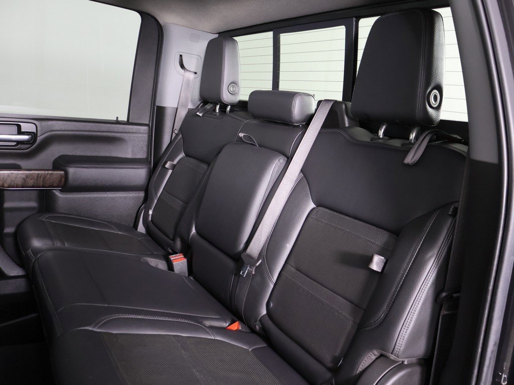Used 2022 GMC Sierra 2500 Denali w/ Denali Black Diamond Edition image 30