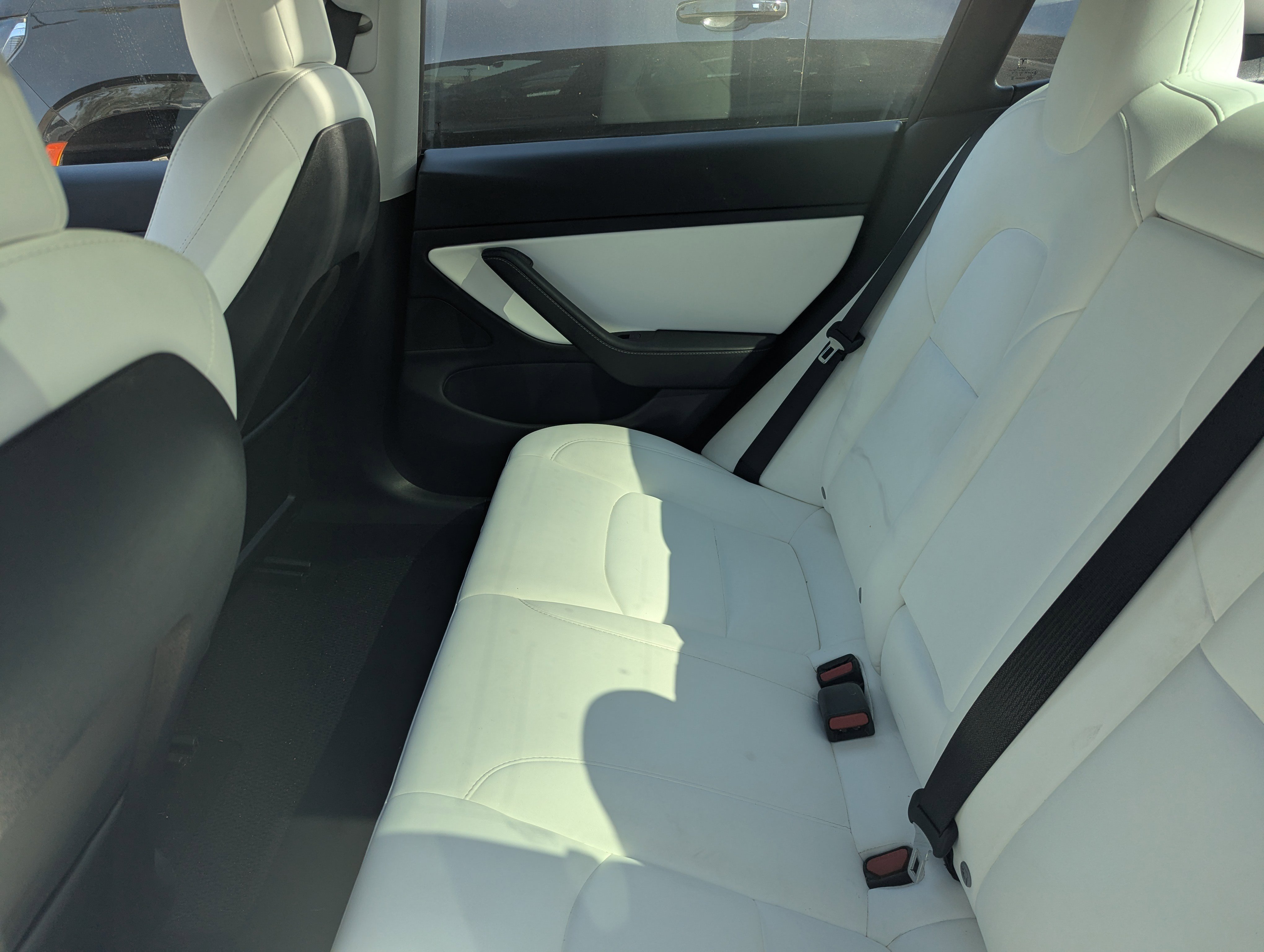 Used 2021 Tesla Model 3 Standard Range Plus image 14