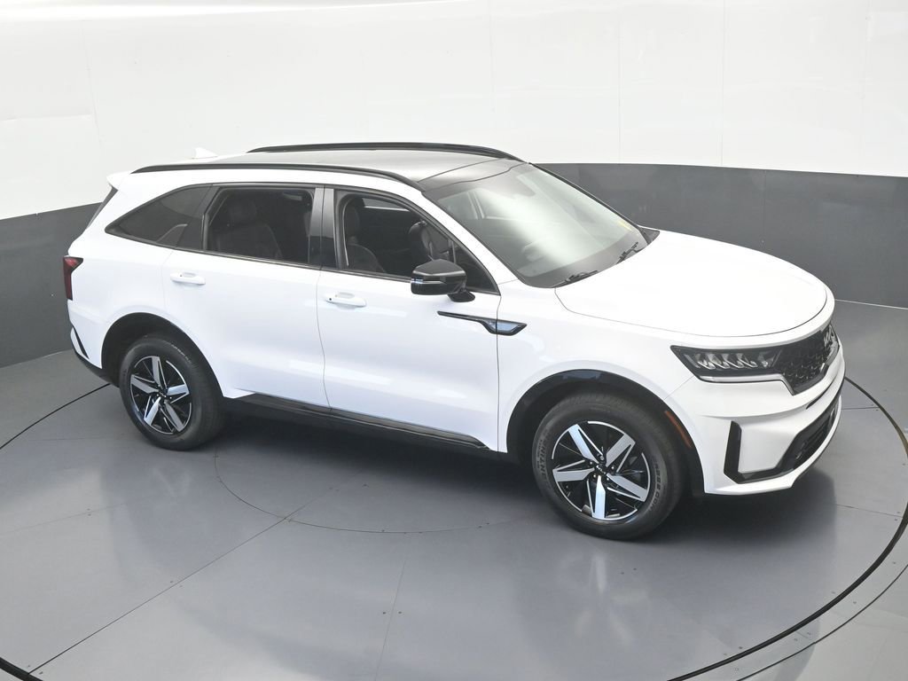 Used 2022 Kia Sorento EX w/ Panoramic Sunroof Package FWD image 56