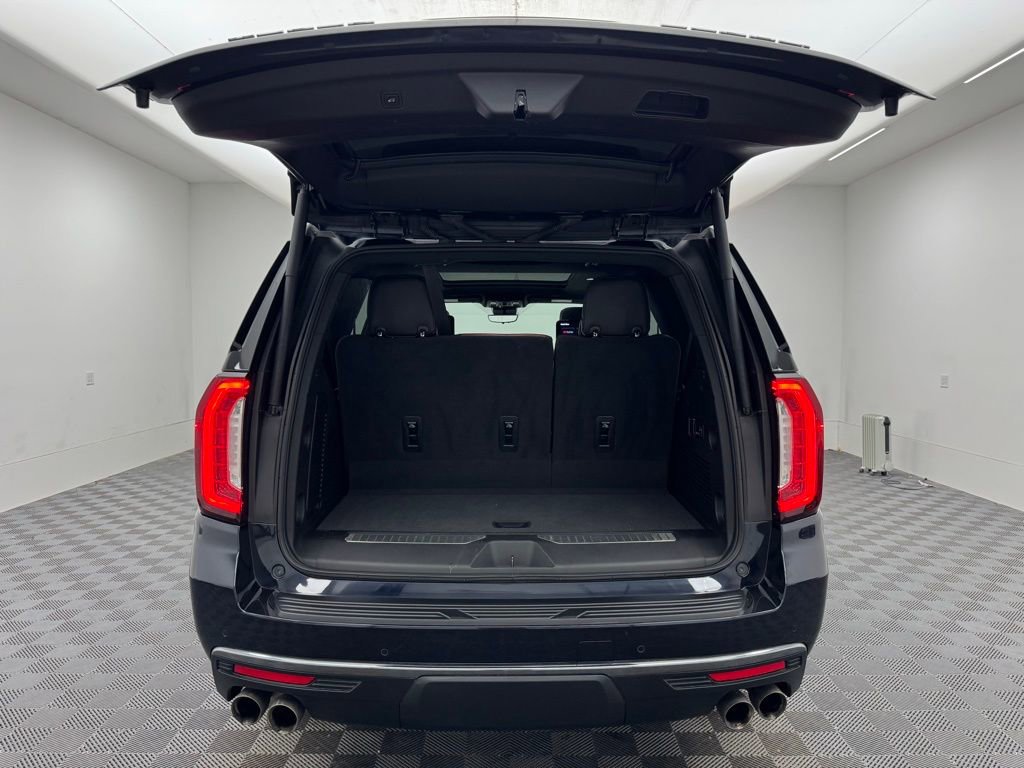 Used 2023 GMC Yukon Denali Ultimate AWD/4WD image 12
