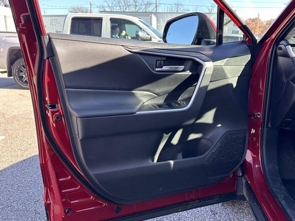 New 2025 Toyota RAV4 XLE image 11