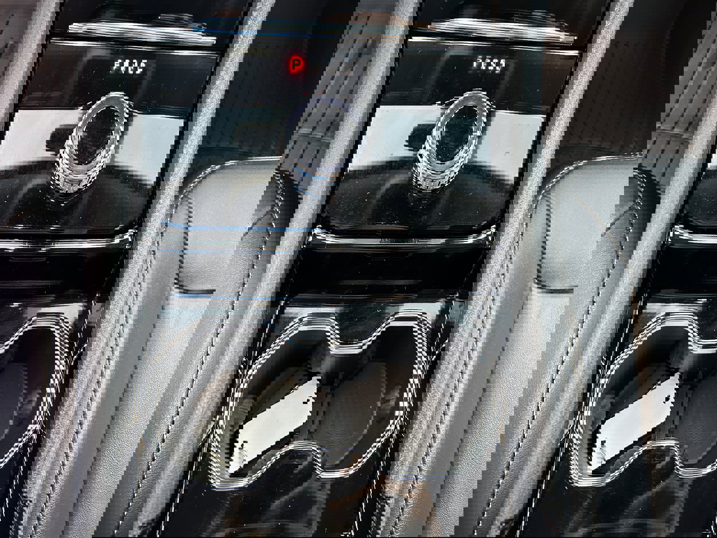 Used 2022 Jeep Grand Cherokee Limited image 19