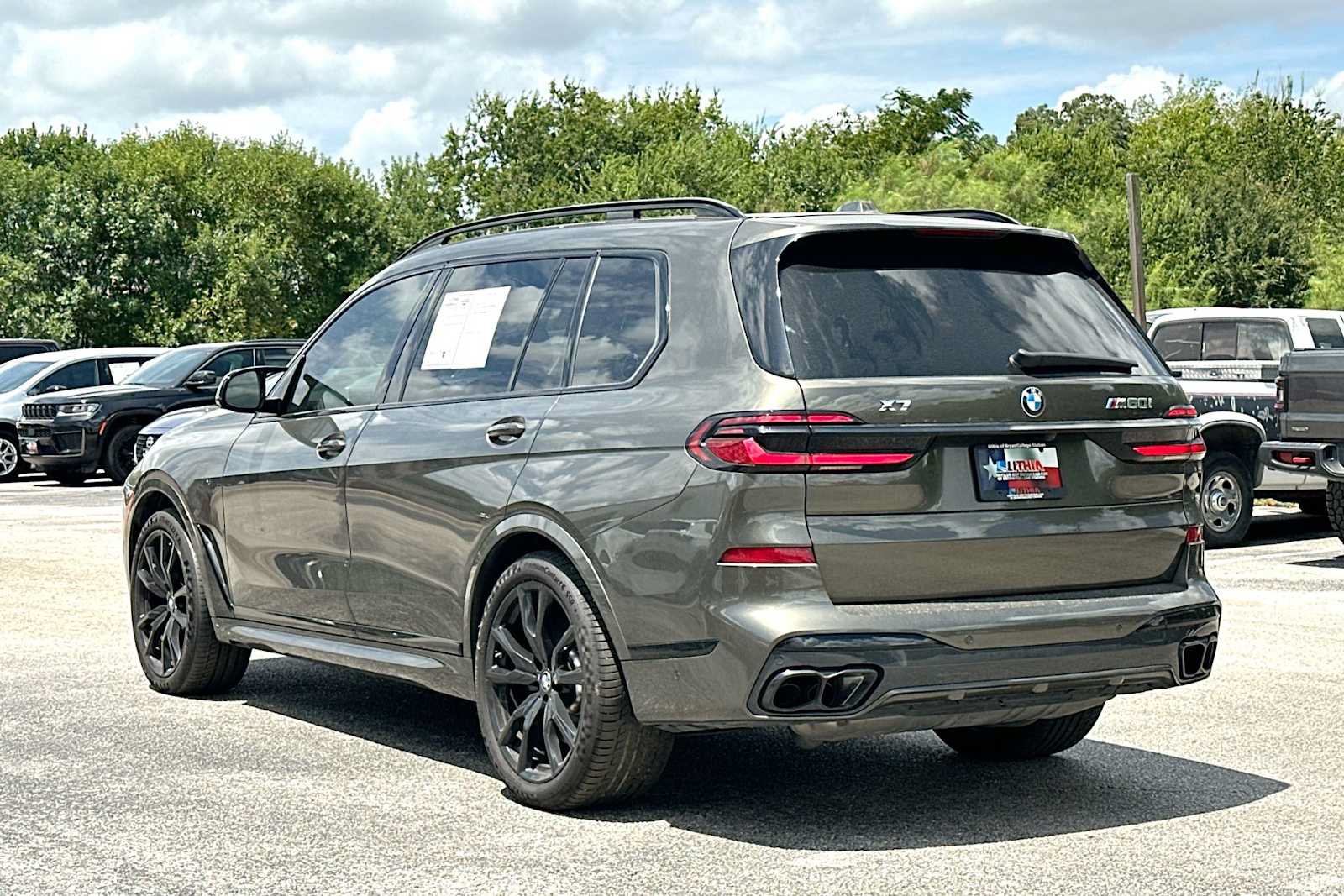 Used 2025 BMW X7 M60i AWD/4WD image 13