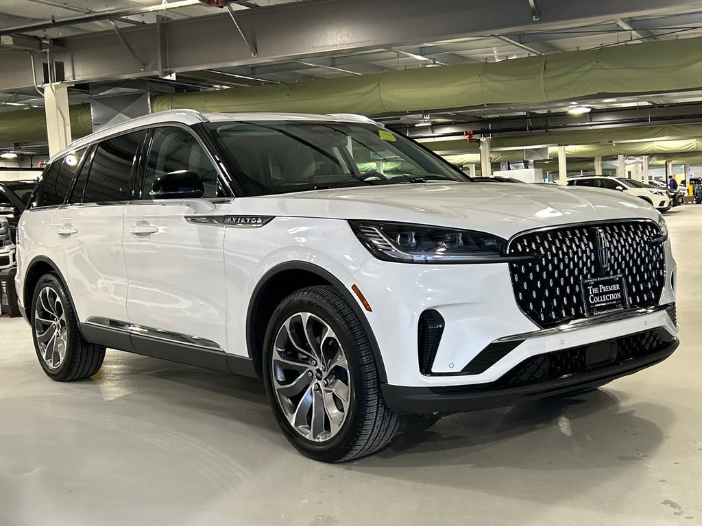Used 2026 Lincoln Aviator Reserve w/ Illumination Package image 1