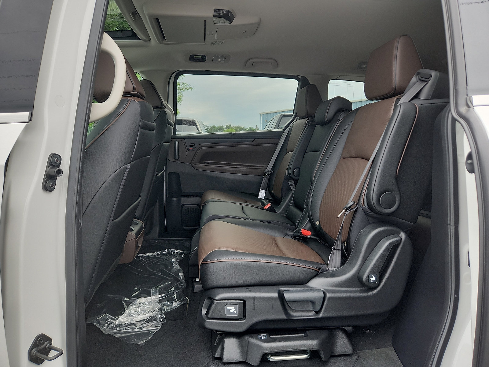 New 2026 Honda Odyssey Elite image 6