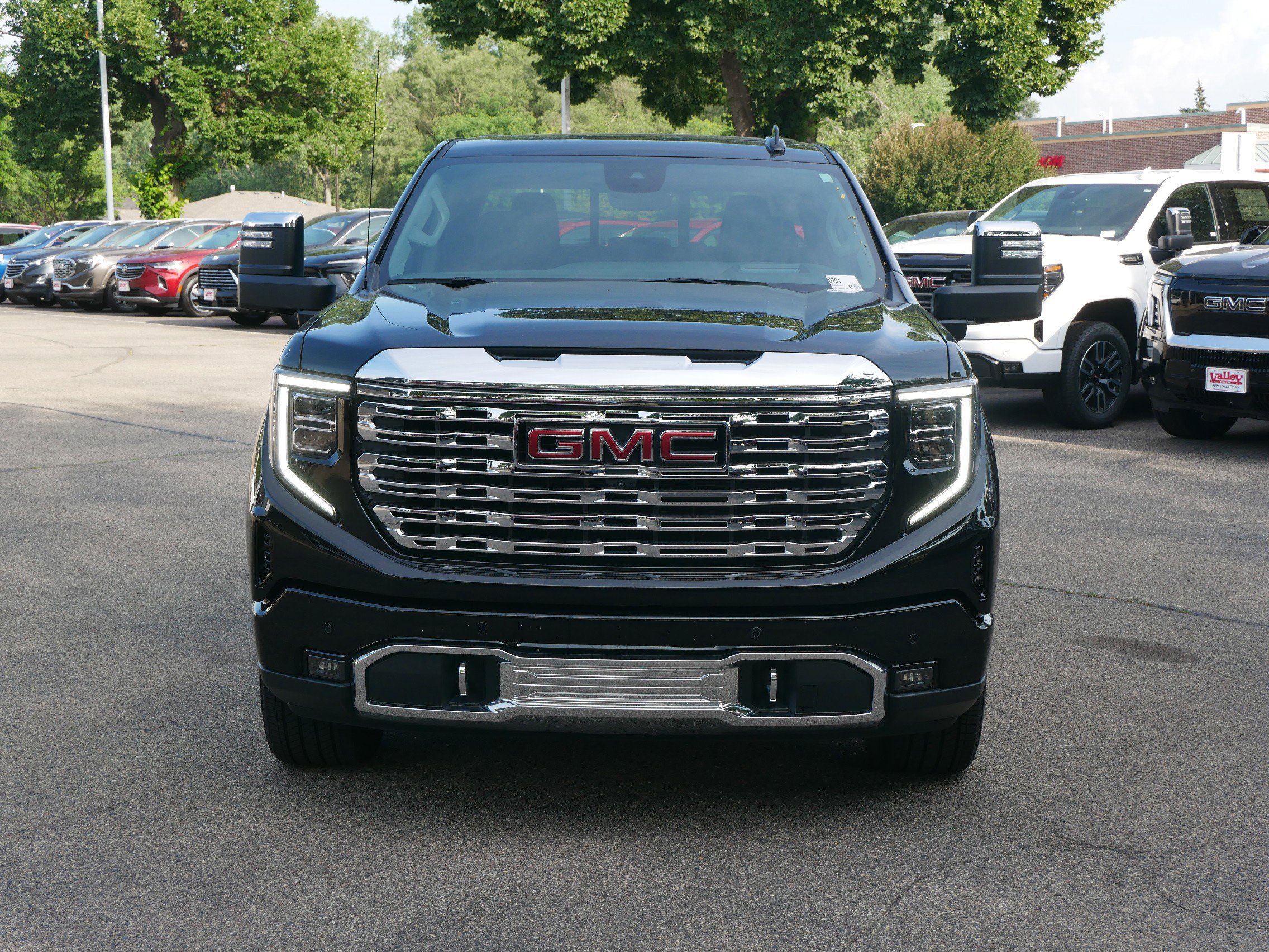 Used 2024 GMC Sierra 1500 Denali w/ Denali Reserve Package image 2