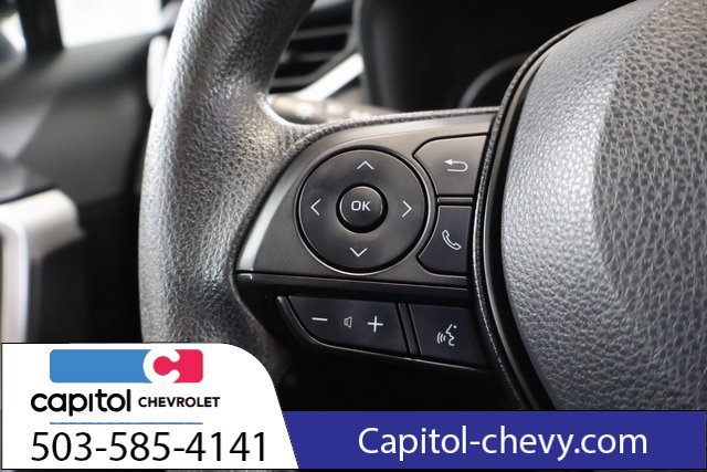 Used 2022 Toyota RAV4 LE AWD/4WD image 16