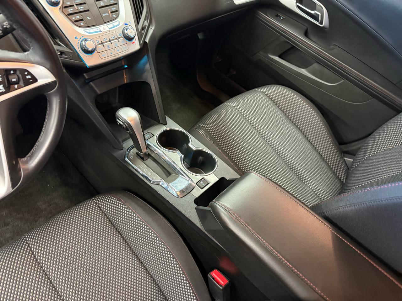 Used 2015 Chevrolet Equinox LT w/ Driver Convenience Package AWD/4WD image 15