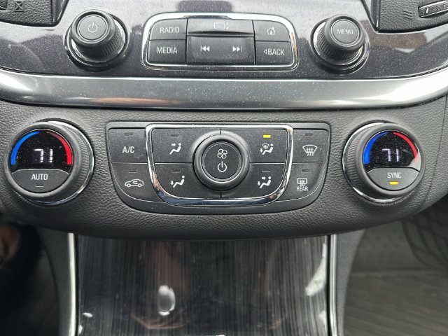 Used 2019 Chevrolet Impala LT w/ Sunroof and Spoiler Package FWD image 26