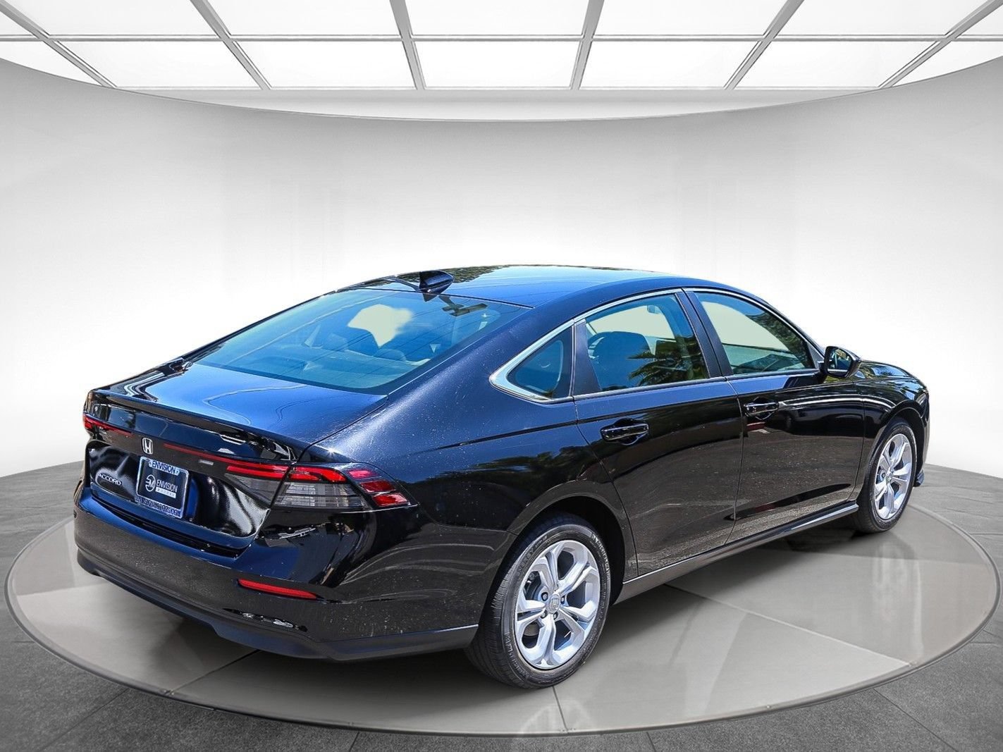 Used 2025 Honda Accord LX image 4