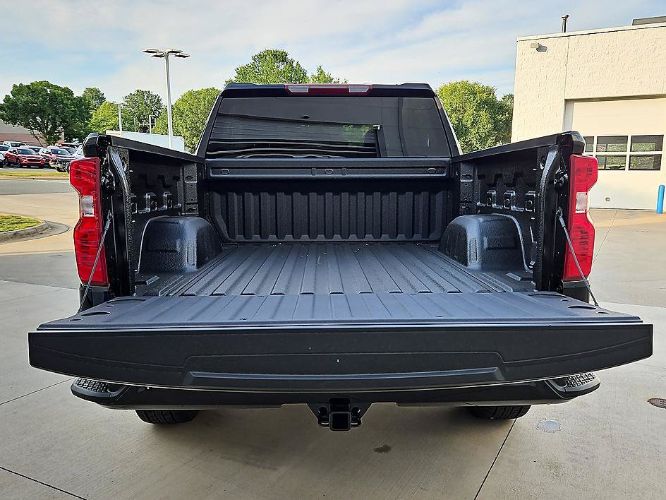 New 2026 Chevrolet Silverado 1500 Custom AWD/4WD image 5