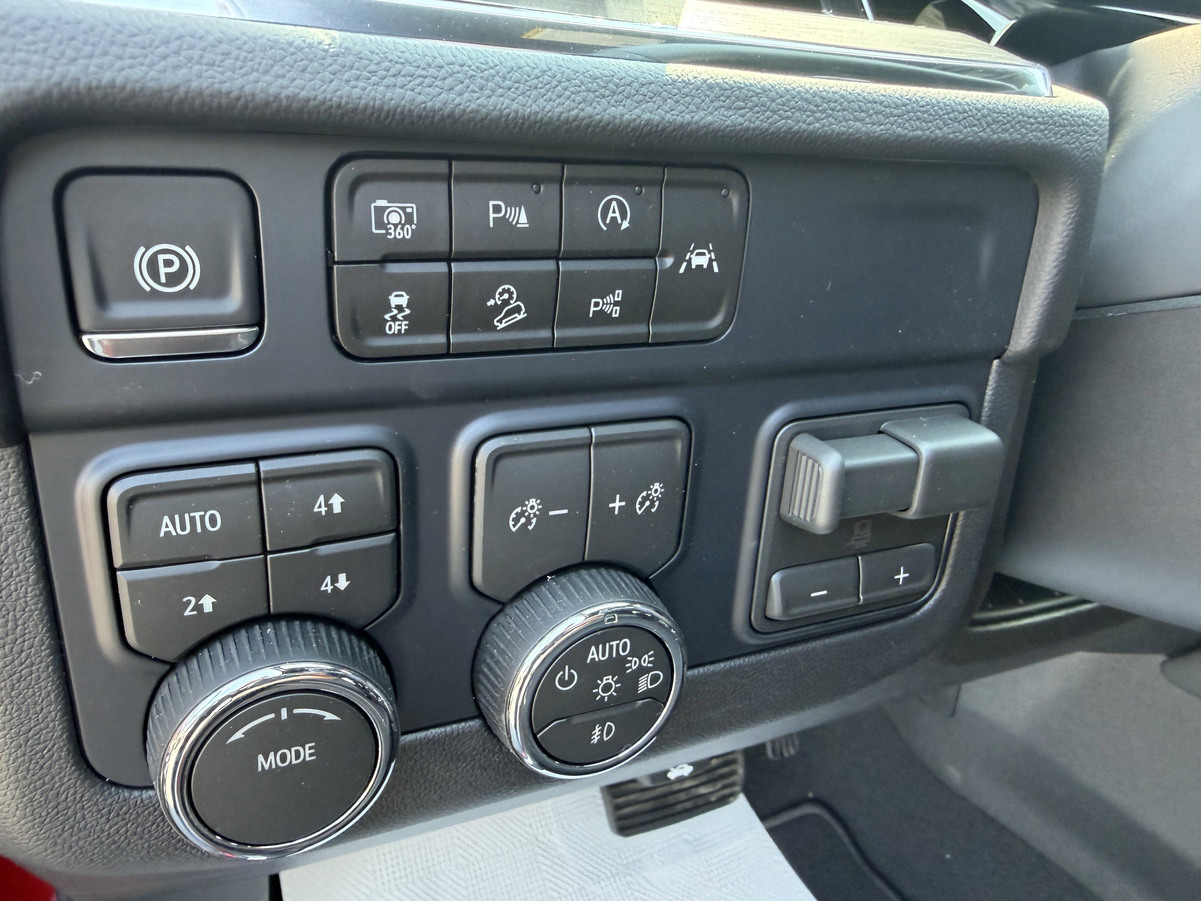 New 2026 Chevrolet Tahoe Premier image 18