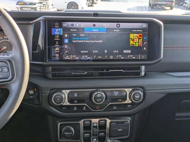 Certified 2024 Jeep Wrangler Unlimited Rubicon image 16