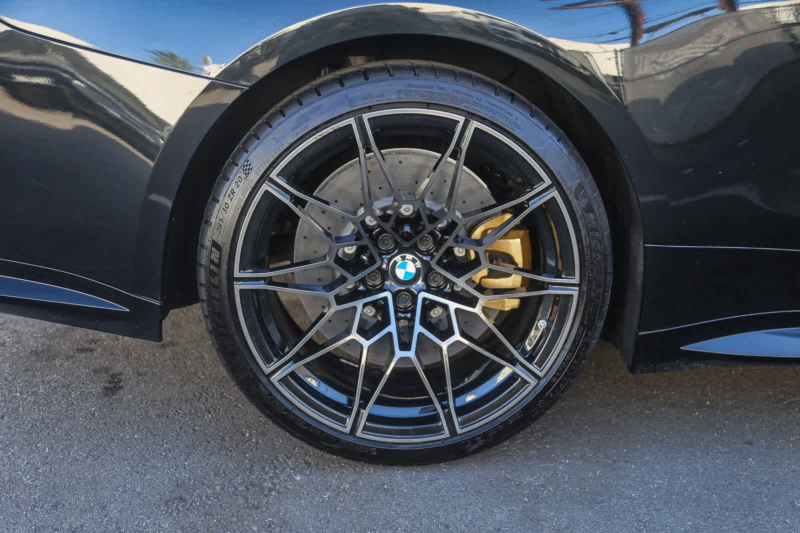 Used 2025 BMW M4 xDrive Competition image 8