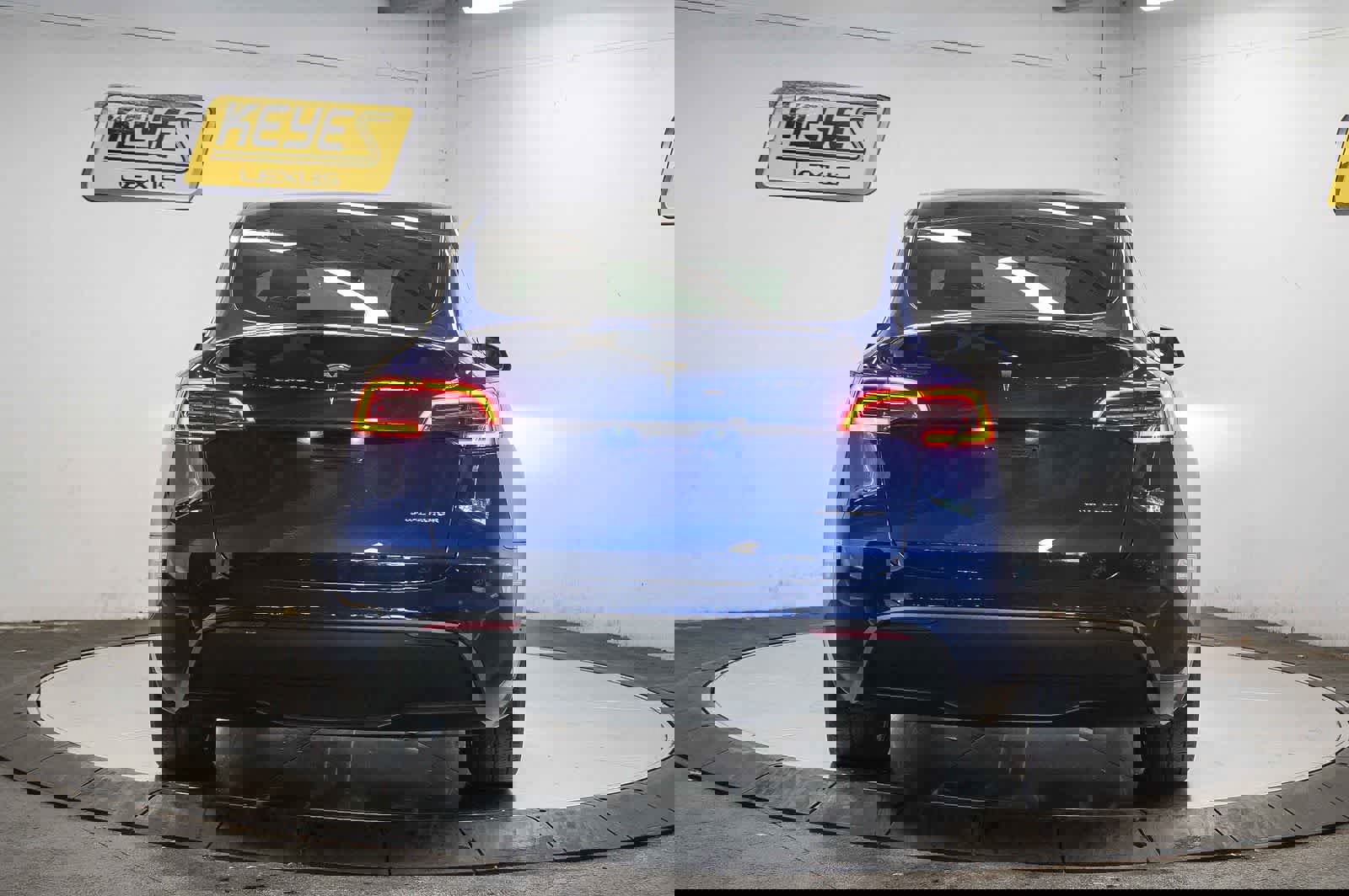 Used 2021 Tesla Model Y Long Range image 3