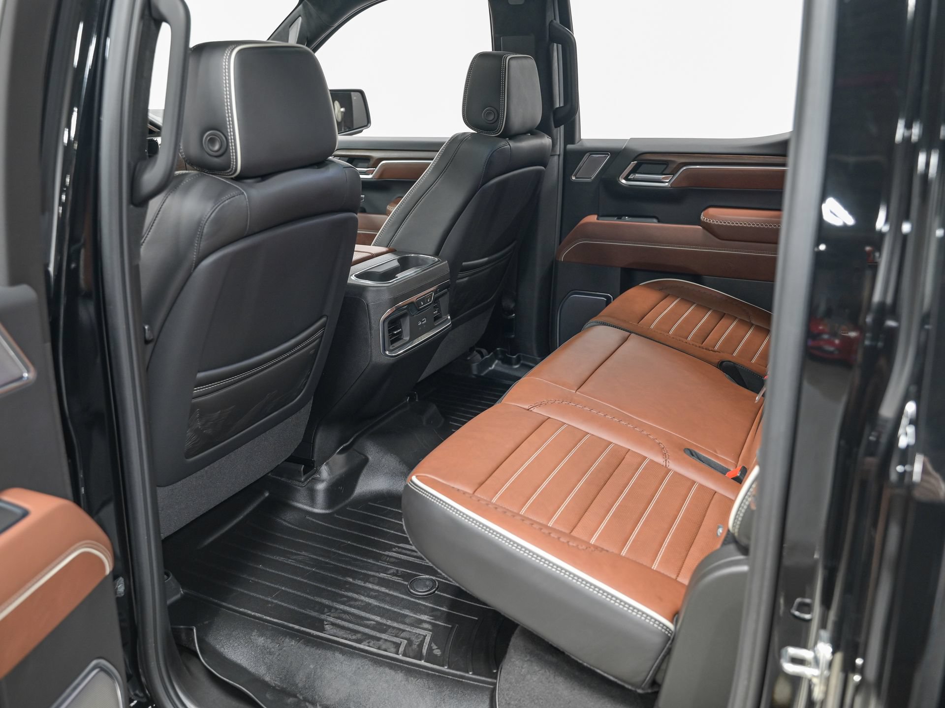 Used 2025 GMC Sierra 1500 Denali Ultimate AWD/4WD image 28