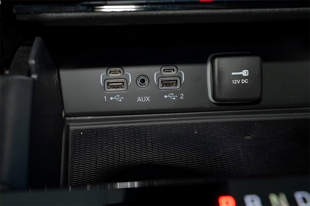 Used 2024 Jeep Grand Cherokee L Overland w/ Luxury Tech Group IV image 14