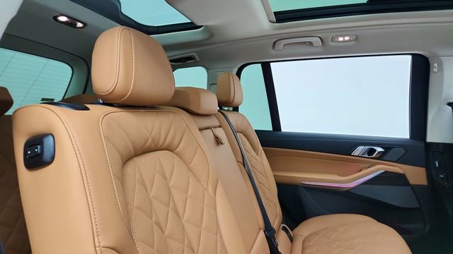 Used 2026 BMW X7 xDrive40i image 26