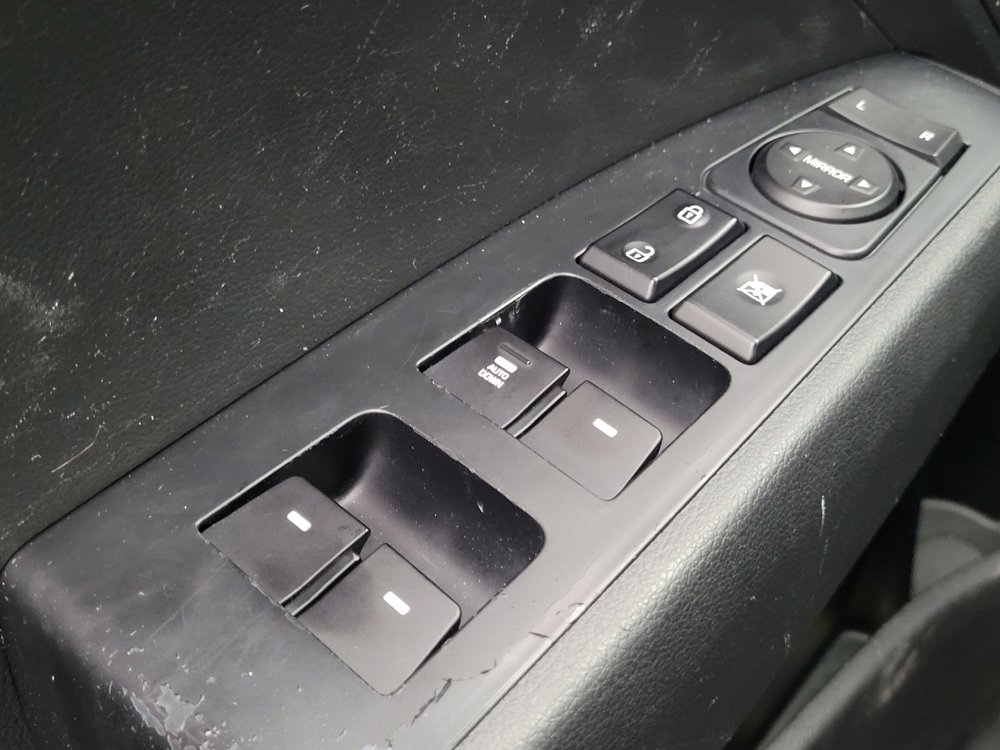 Used 2019 Hyundai Elantra SE w/ Cargo Package FWD image 27