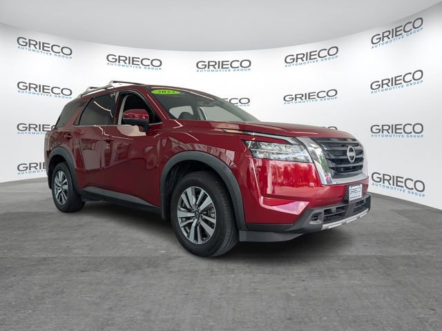 Used 2023 Nissan Pathfinder SL