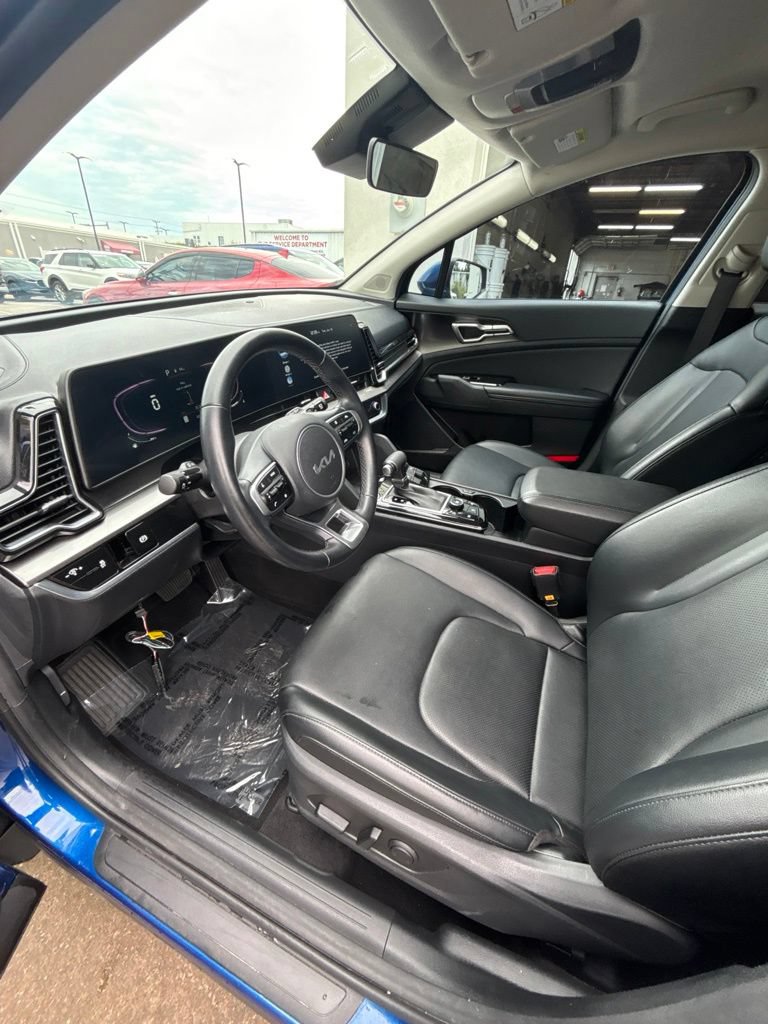 Certified 2023 Kia Sportage EX FWD image 13