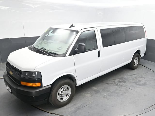 Used 2024 Chevrolet Express 3500 LS RWD image 27