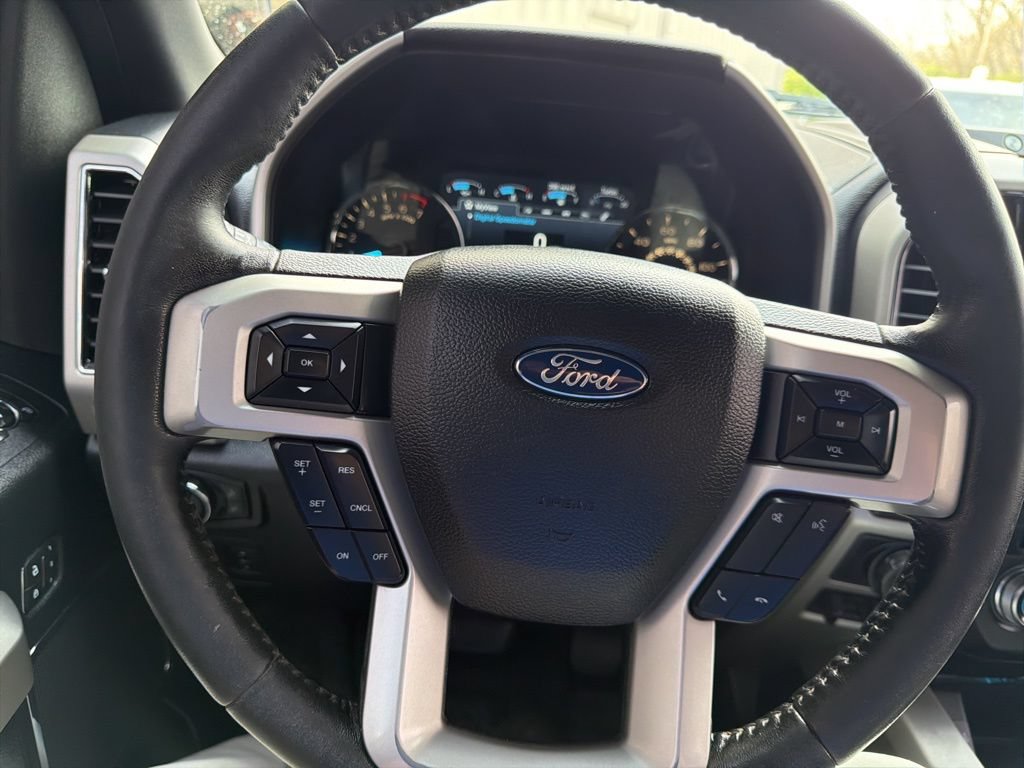 Used 2018 Ford F150 Lariat w/ Equipment Group 502A Luxury AWD/4WD image 25