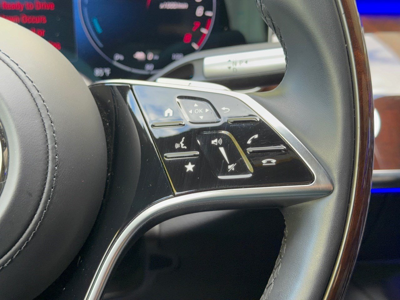 Certified 2025 Mercedes-Benz S 580e 4MATIC Sedan image 19
