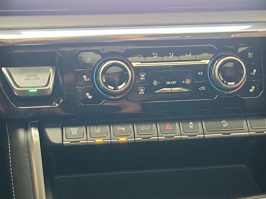 Certified 2024 GMC Sierra 3500 Denali Ultimate image 16