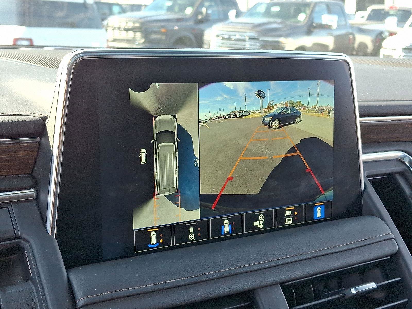 Used 2023 Chevrolet Suburban High Country image 52