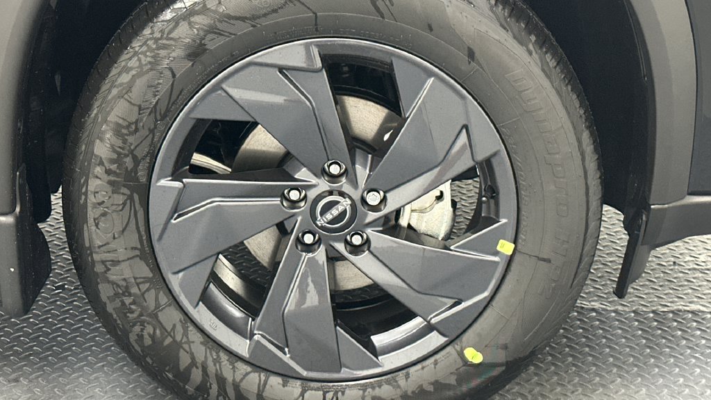 New 2026 Nissan Rogue SV AWD/4WD image 13