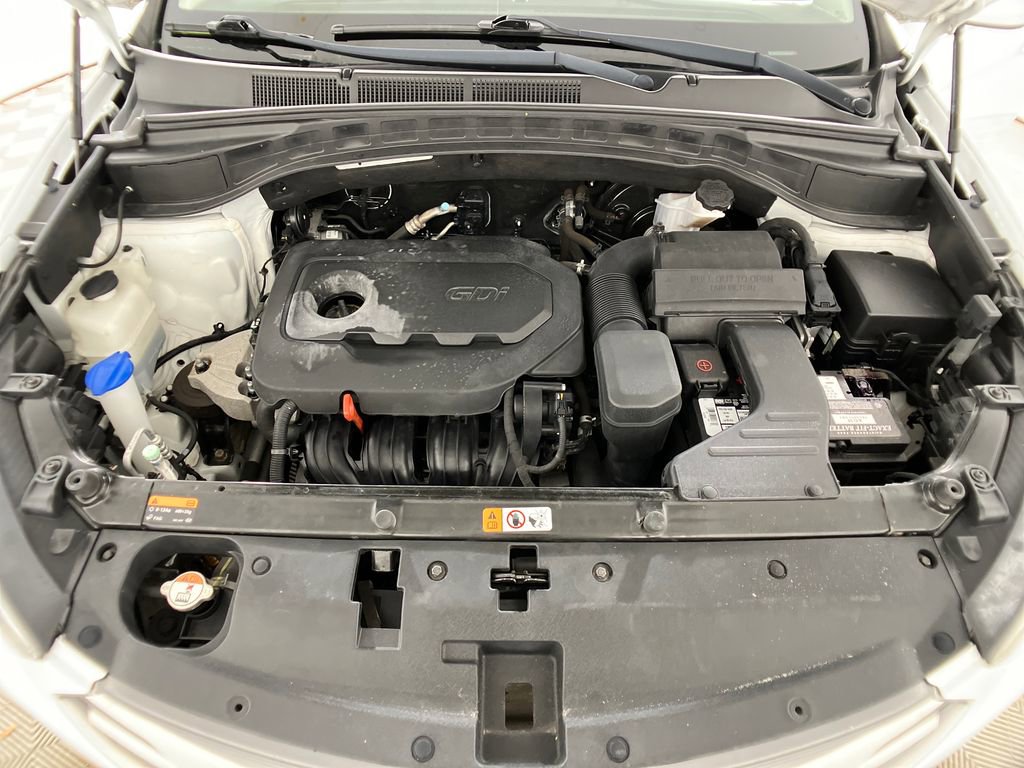 Used 2017 Hyundai Santa Fe Sport image 29