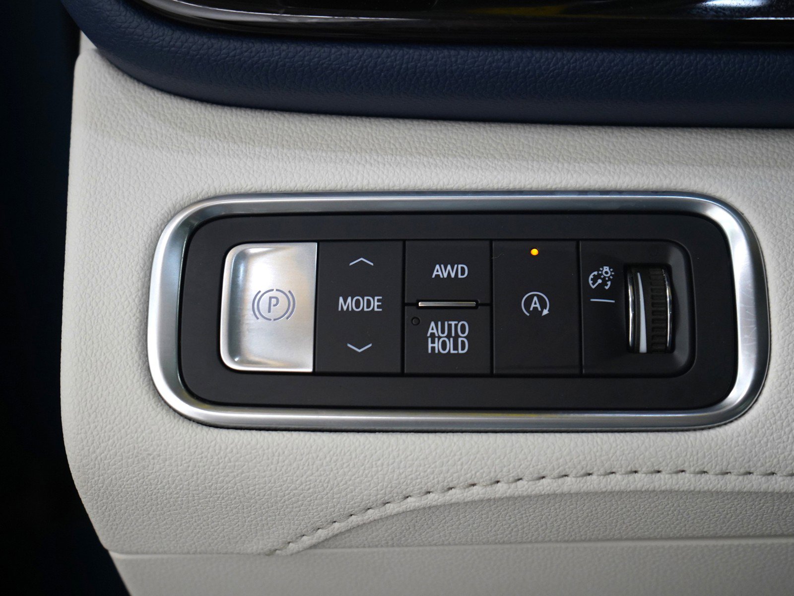 Used 2025 Buick Enclave Avenir w/ Super Cruise Package image 32