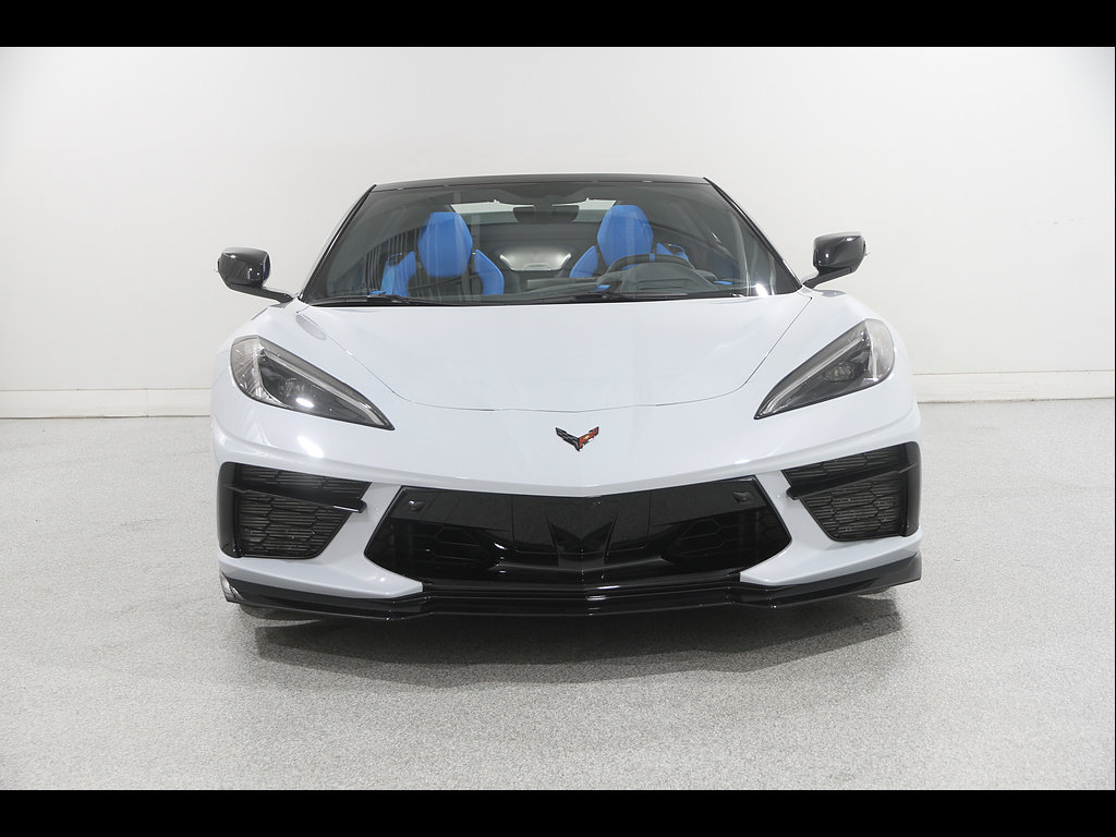 Used 2023 Chevrolet Corvette Stingray Premium Conv w/ Z51 Performance Package RWD image 3