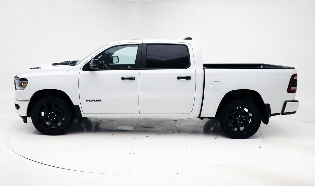 Used 2023 RAM 1500 Laramie AWD/4WD image 5