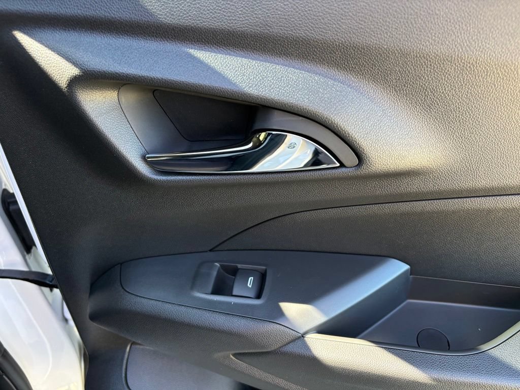 New 2026 Chevrolet Trax RS w/ Driver Confidence Package FWD image 31