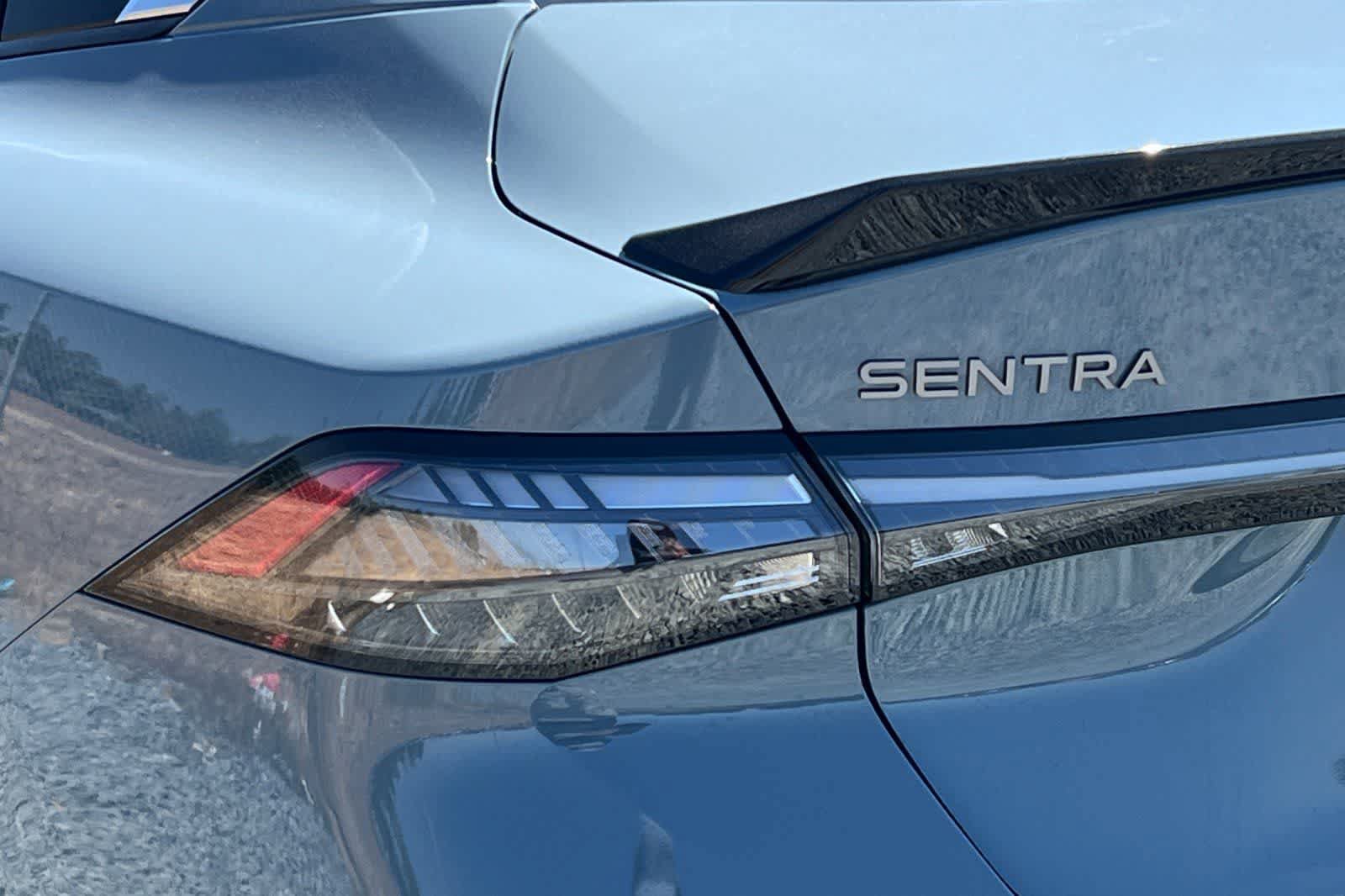 New 2026 Nissan Sentra SR FWD image 31